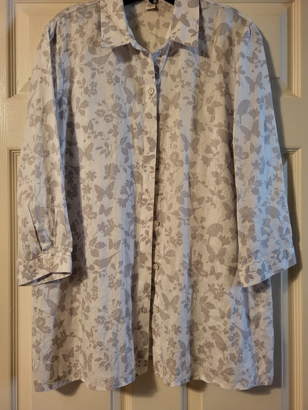Coldwater Creek White Button-Up Shirt with Taupe Floral Print
